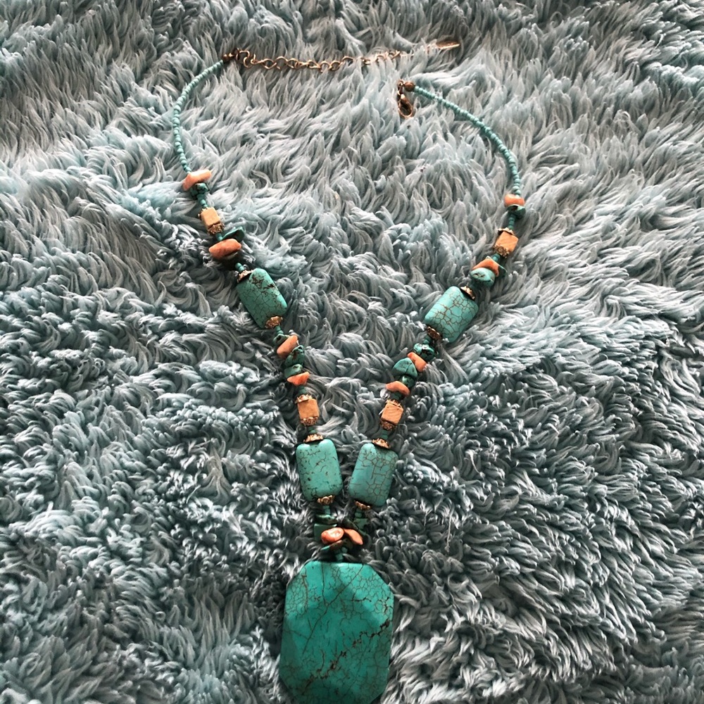 Beautiful turquoise style necklace